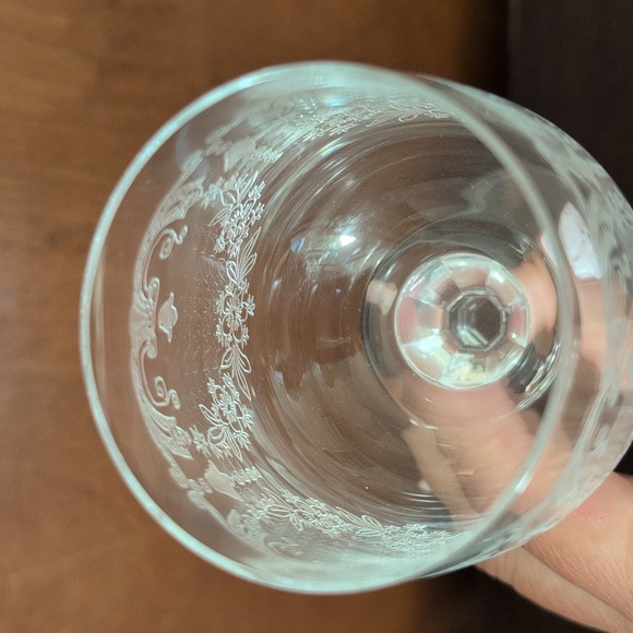 Vintage Bohemia Etched Crystal Wine Glasses Made in Czechoslovakia Set of 4 - Picture 9 of 11